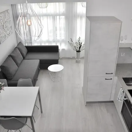 Full Of Light Overlooking Jungfrau Mountain 아파트 *